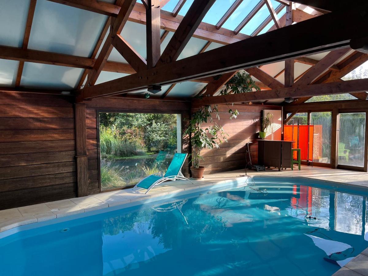 Maison Avec Piscine Et Sauna A Vire Eksteriør billede