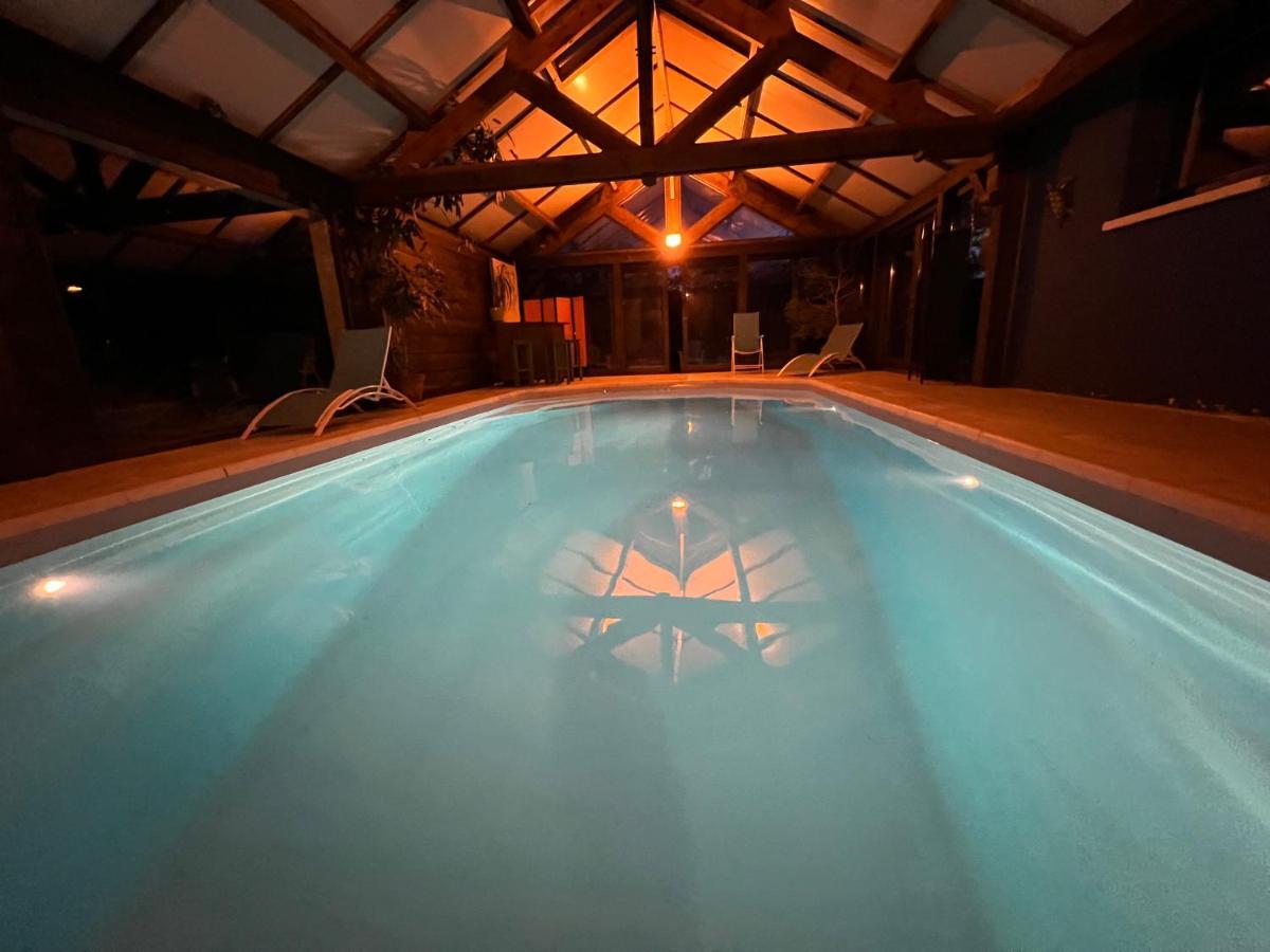 Maison Avec Piscine Et Sauna A Vire Eksteriør billede